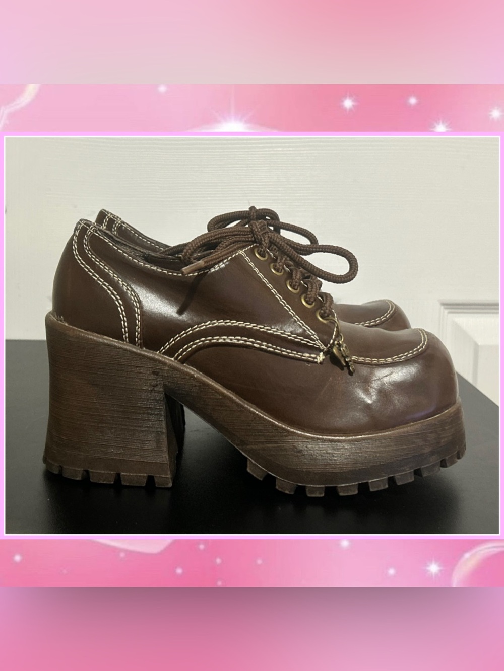Vintage 90s Y2K Chunky Platforms w/Charms